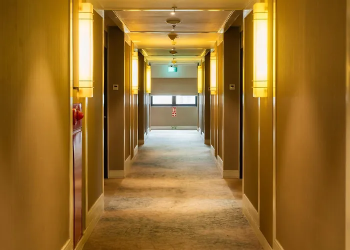 I Hotel Batam